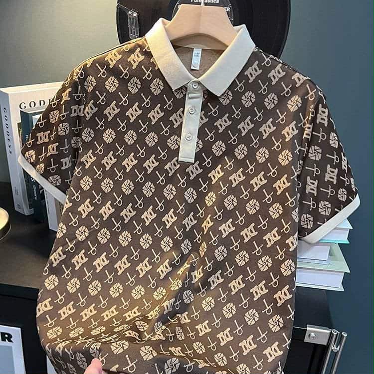 LIGHT Polo shirt Street Wear Men's Old Money Style Retro Pattern Full Print shirt British Classy Short-Sleeved Lapel polo shirt 